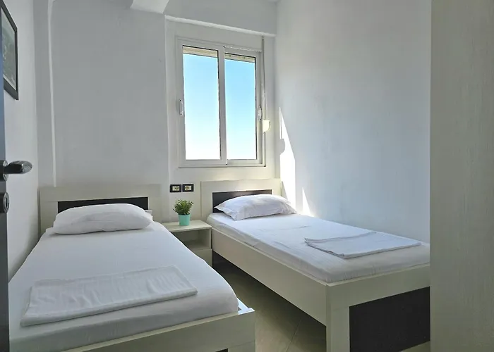 Apartmán Two Bedroom With Sea View 287 *