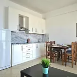 Apartamento Two Bedroom With Sea View 287