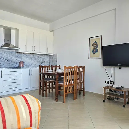 公寓 Two Bedroom With Sea View 287 *
